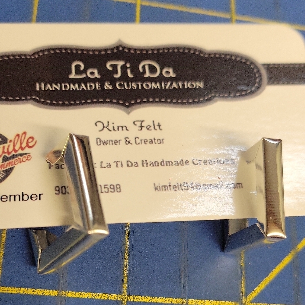 Silver Tone Square 1" Earrings